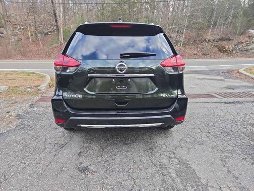 2020 Nissan Rogue SV