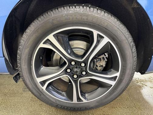 Blue Metallic 2019 Ford Edge ST