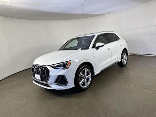 2020 Audi Q3 45 S line Premium
