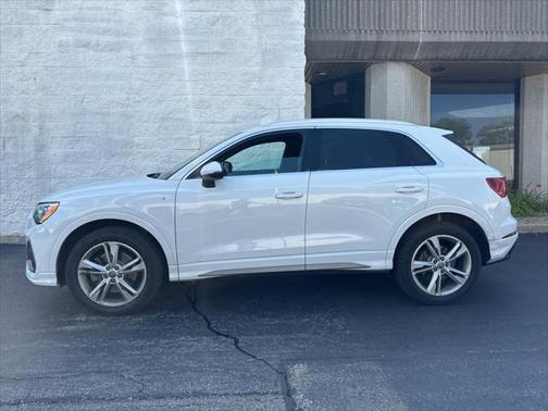 2020 Audi Q3 45 S line Premium
