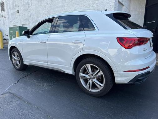 2020 Audi Q3 45 S line Premium
