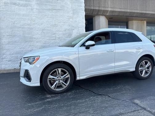 2020 Audi Q3 45 S line Premium