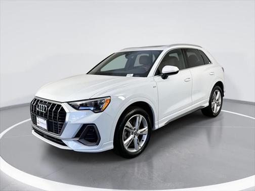 2020 Audi Q3 45 S line Premium