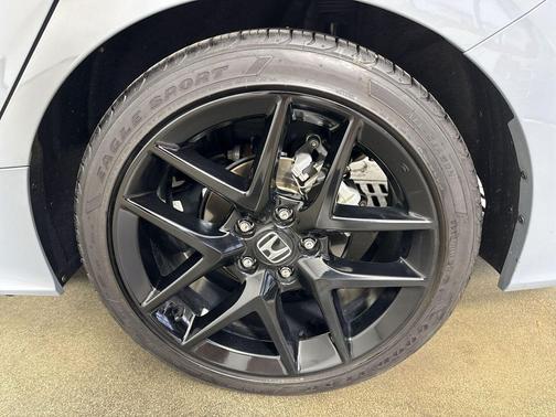 Urban Gray Pearl 2025 Honda Civic Sport