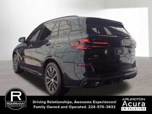 Carbon Black Metallic 2024 BMW X5 M60i