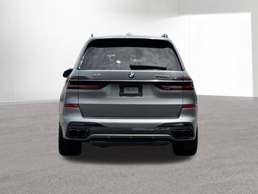 Frozen Pure Gray Metallic 2024 BMW X7 M60i