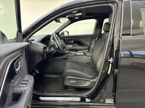 2025 Acura ADX w/A-Spec Advance Package