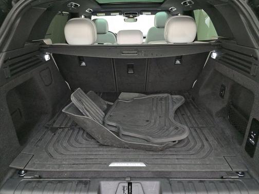 Santorini Black Metallic 2025 Land Rover Range Rover Sport SE