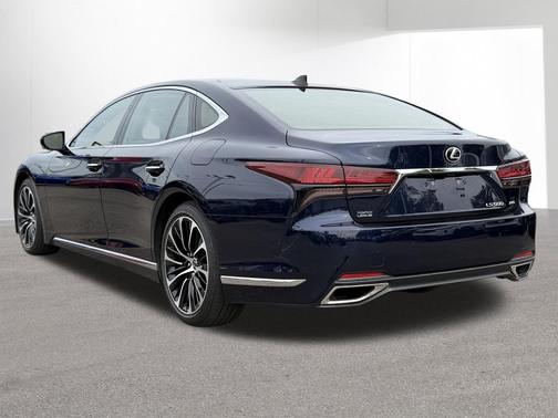 Mica 2023 Lexus LS 500 Base