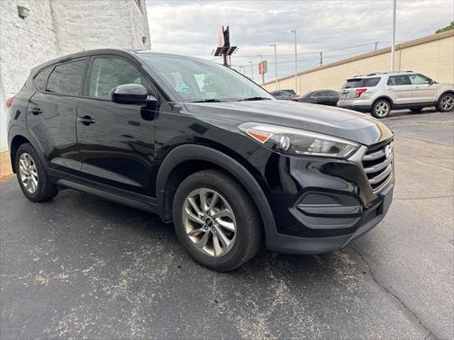 2016 Hyundai TUCSON SE
