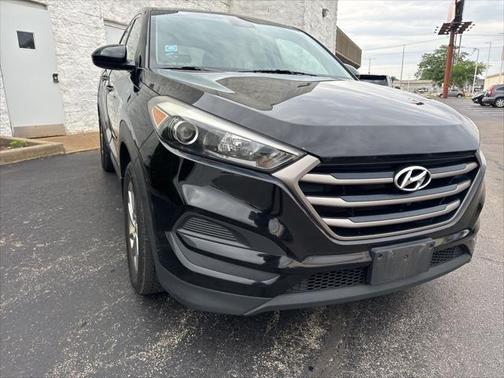2016 Hyundai TUCSON SE