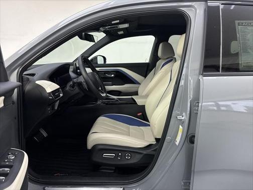 2025 Acura ADX w/A-Spec Advance Package