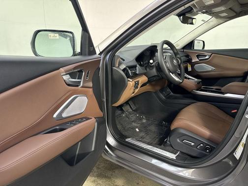Nh-885m 2026 Acura RDX Technology Package