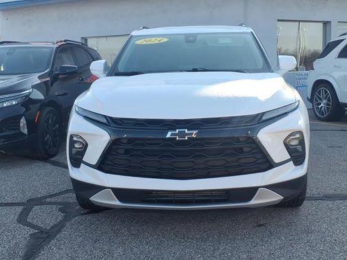 Summit White 2024 Chevrolet Blazer LT