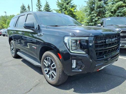 Onyx Black 2022 GMC Yukon AT4