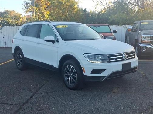 2019 Volkswagen Tiguan 2.0T SE