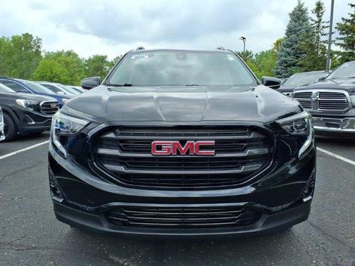 Ebony Twilight Metallic 2021 GMC Terrain SLT