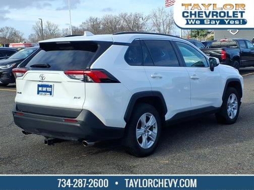 2021 Toyota RAV4 XLE