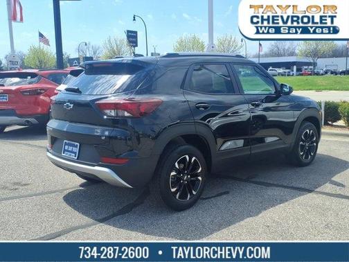 Mosaic Black Metallic 2023 Chevrolet Trailblazer LT