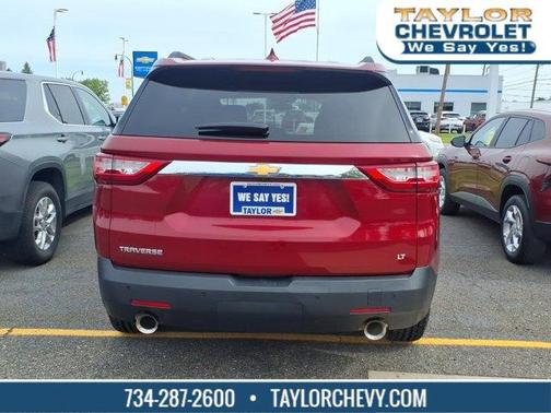 Cajun Red Tintcoat 2019 Chevrolet Traverse LT Cloth