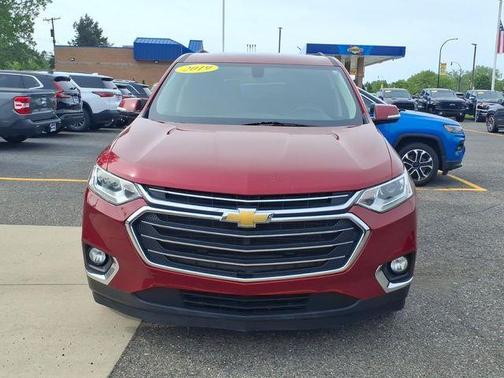 Cajun Red Tintcoat 2019 Chevrolet Traverse LT Cloth