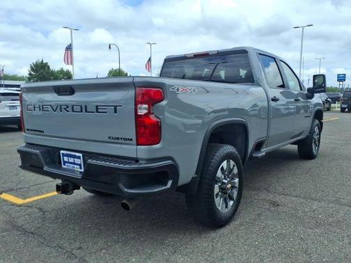 Slate Gray Metallic 2024 Chevrolet Silverado 2500 Custom