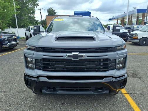 Slate Gray Metallic 2024 Chevrolet Silverado 2500 Custom