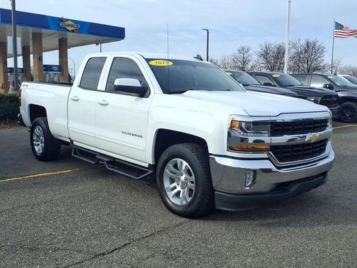 Summit White 2019 Chevrolet Silverado 1500 LD LT