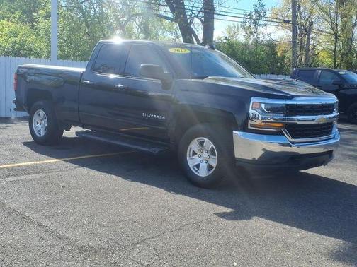 Black 2017 Chevrolet Silverado 1500 LT