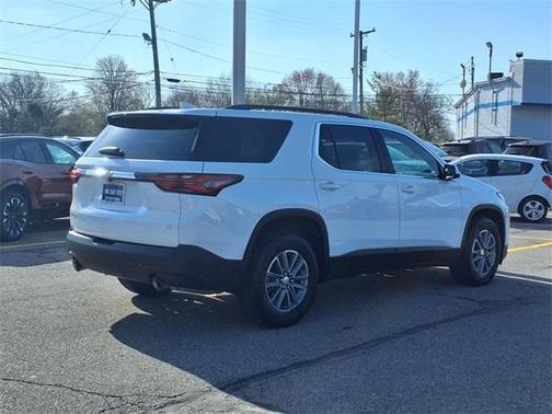 2022 Chevrolet Traverse LT Cloth