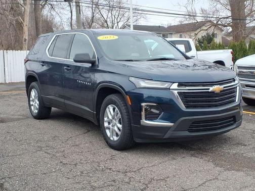 2023 Chevrolet Traverse LS