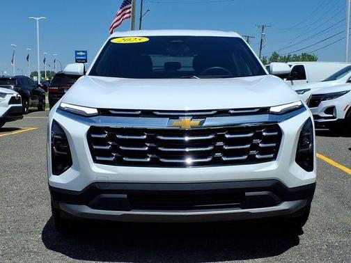 Summit White 2025 Chevrolet Equinox LT