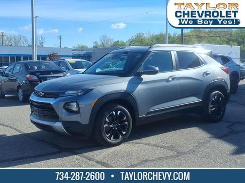 Sterling Gray Metallic 2023 Chevrolet Trailblazer LT