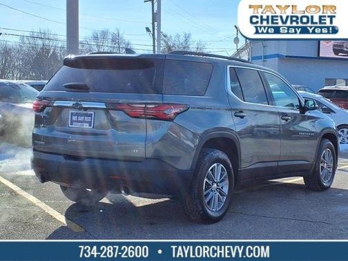 2023 Chevrolet Traverse LT Cloth