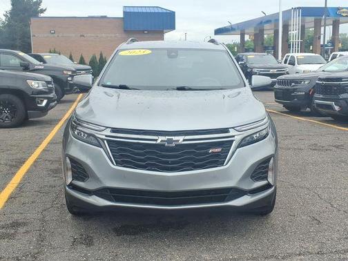 Sterling Gray Metallic 2023 Chevrolet Equinox RS