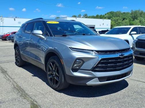 Sterling Gray Metallic 2023 Chevrolet Blazer 2LT