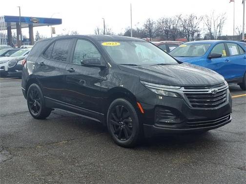2023 Chevrolet Equinox LS