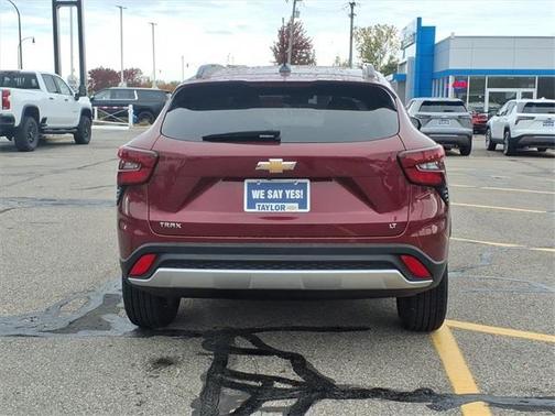 2024 Chevrolet Trax LT