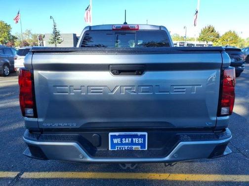 Sterling Gray Metallic 2024 Chevrolet Colorado LT