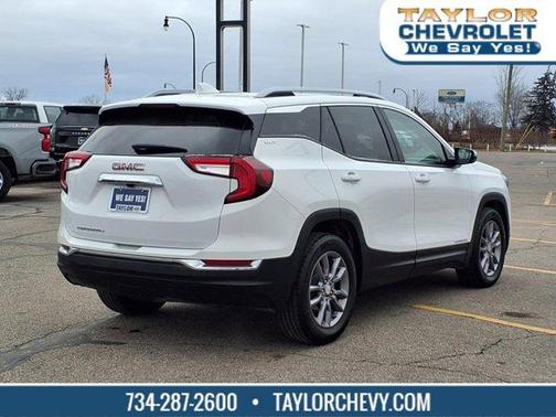 2023 GMC Terrain SLT