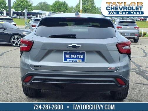 Sterling Gray Metallic 2024 Chevrolet Trax 2RS