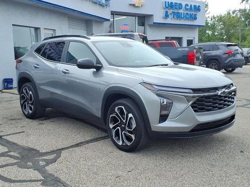 Sterling Gray Metallic 2024 Chevrolet Trax 2RS