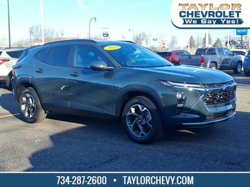 2025 Chevrolet Trax LT