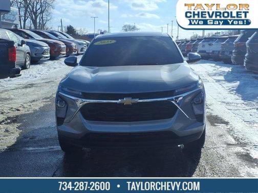 2025 Chevrolet Trax LS