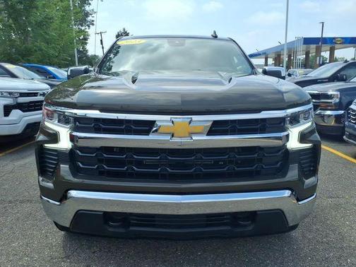 Harvest Gold / Bronze 2023 Chevrolet Silverado 1500 LT