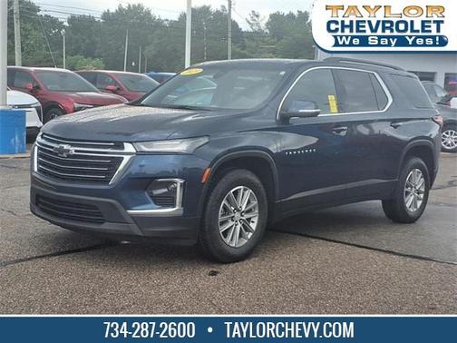 2023 Chevrolet Traverse LT Cloth
