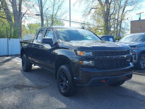 Black 2019 Chevrolet Silverado 1500 Custom Trail Boss
