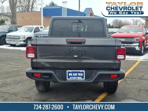 2020 Jeep Gladiator Sport