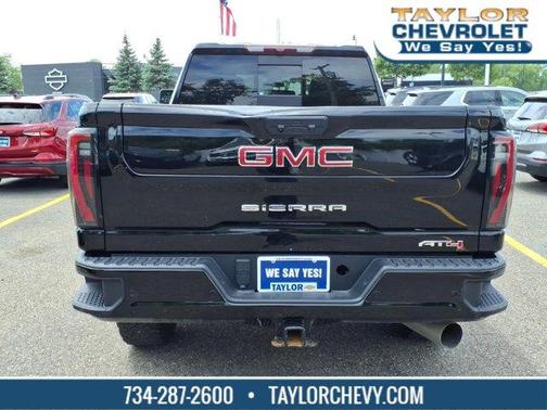 2025 GMC Sierra 2500 AT4