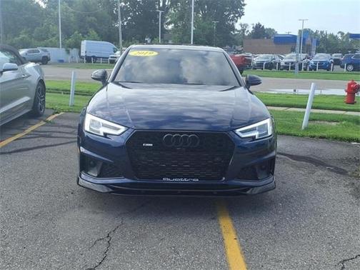 2019 Audi A4 2.0T Premium Plus